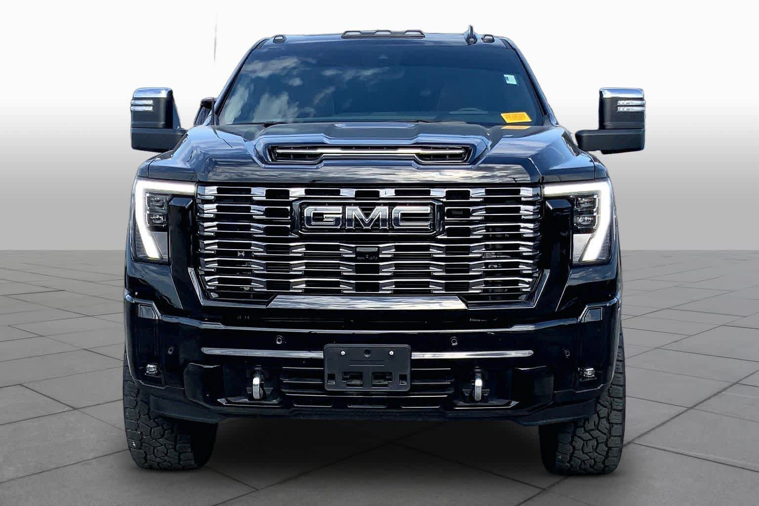 Used 2026 GMC Sierra 2500 Denali Ultimate AWD/4WD image 4