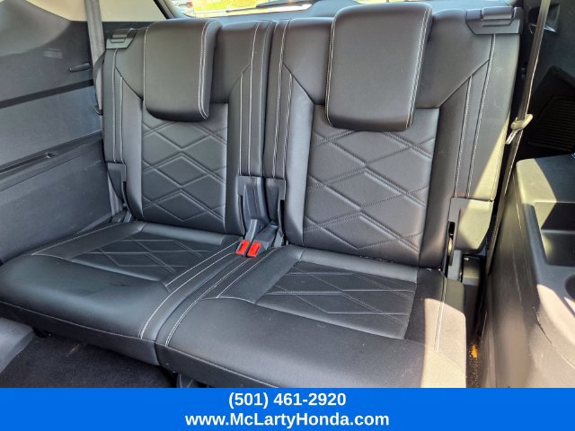 Used 2025 Volkswagen Atlas SE AWD/4WD image 11