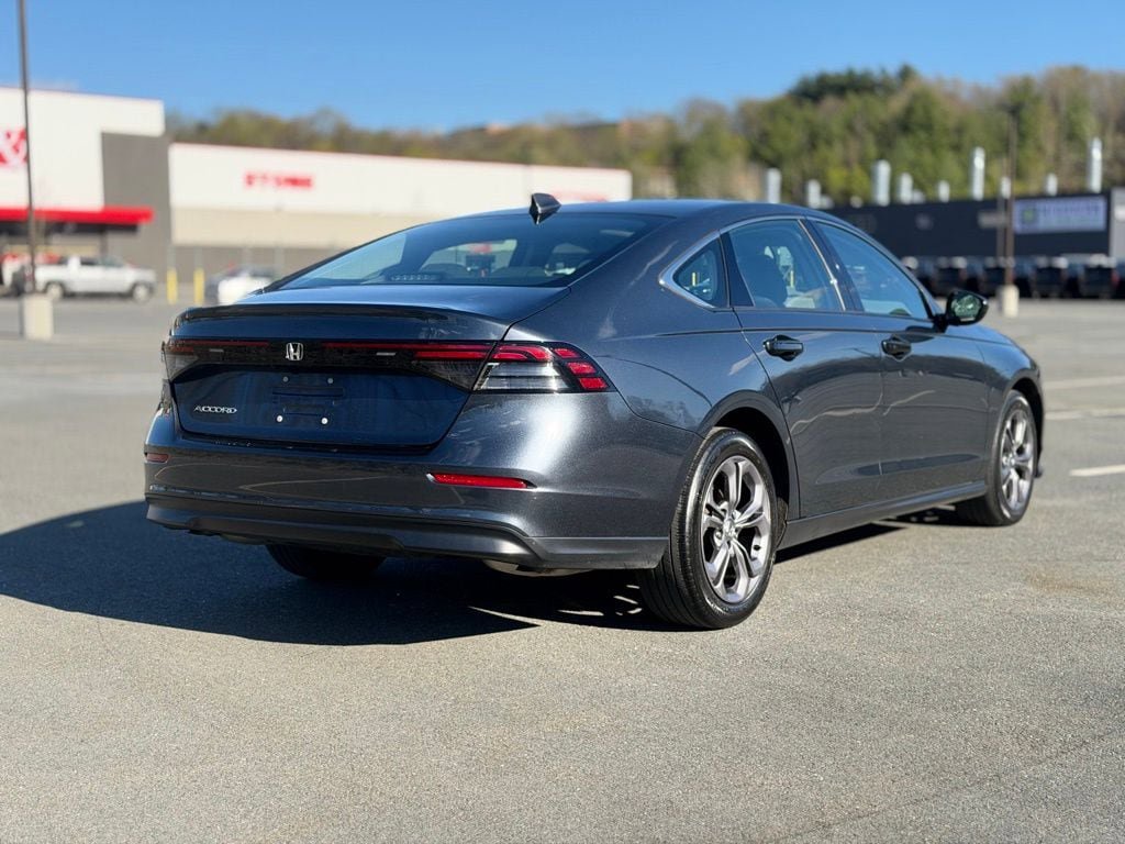 Used 2023 Honda Accord EX image 7