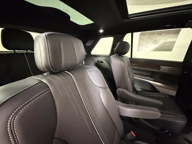 New 2027 Cadillac Vistiq Sport AWD/4WD image 29