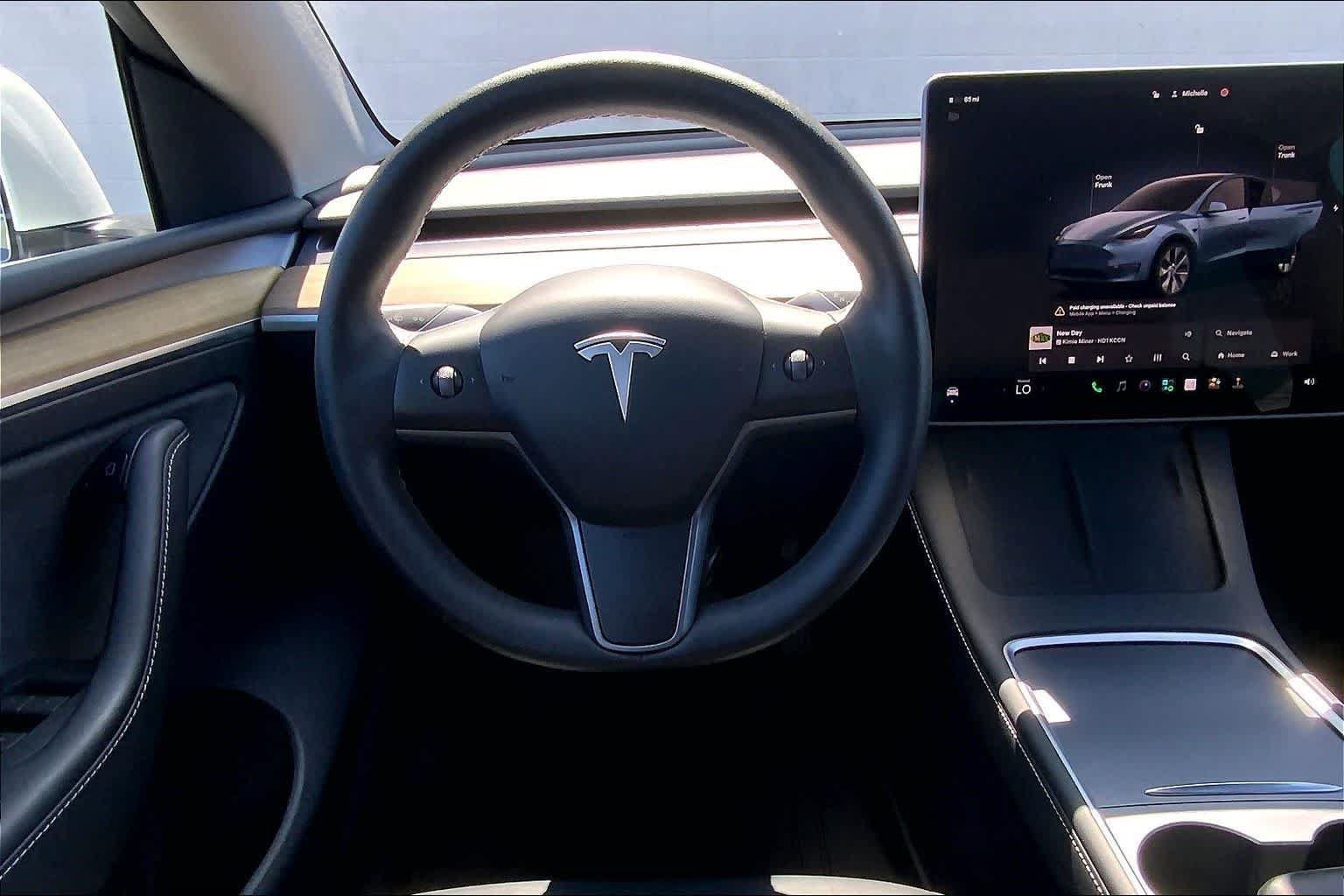 Used 2023 Tesla Model Y Long Range AWD/4WD image 14