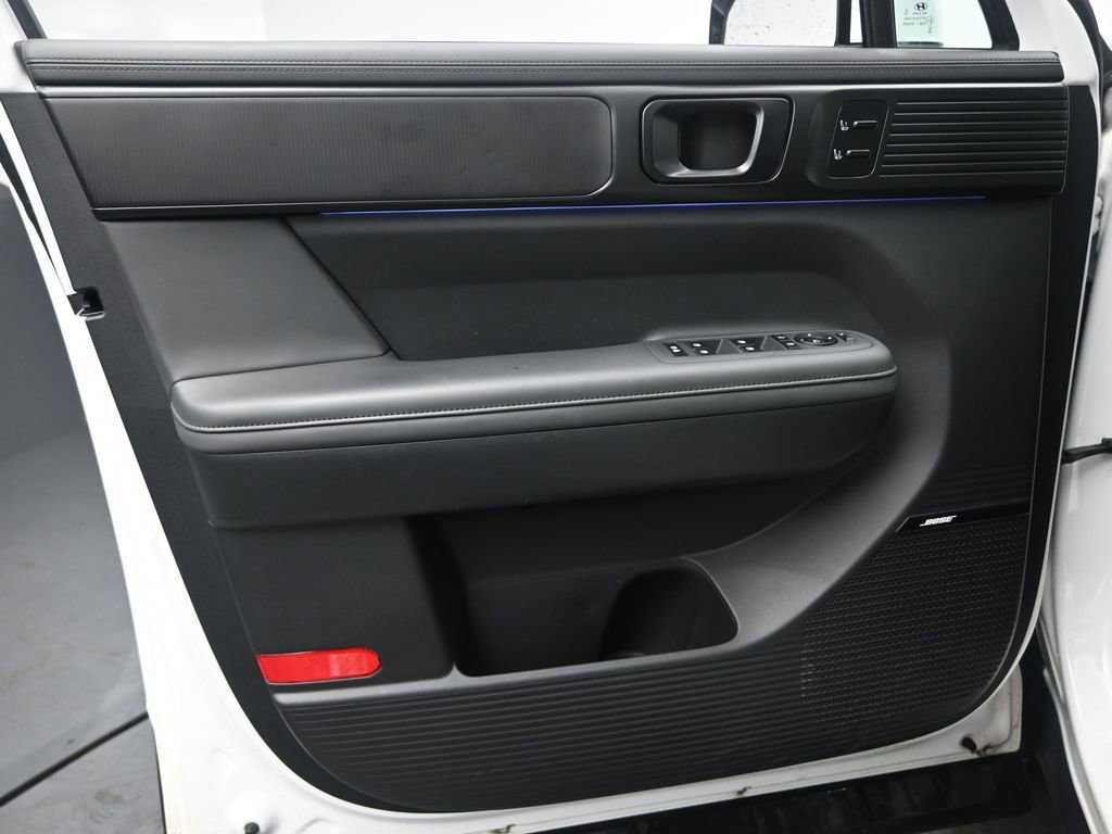 Used 2025 Hyundai Santa Fe Calligraphy image 27