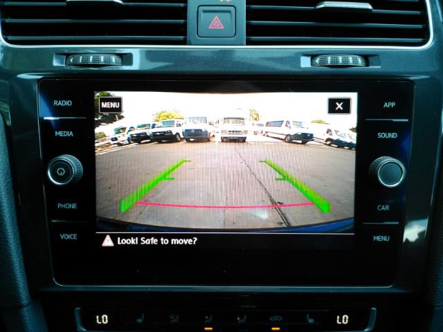 Used 2019 Volkswagen e-Golf SE w/ Driver Assistance Package FWD image 8
