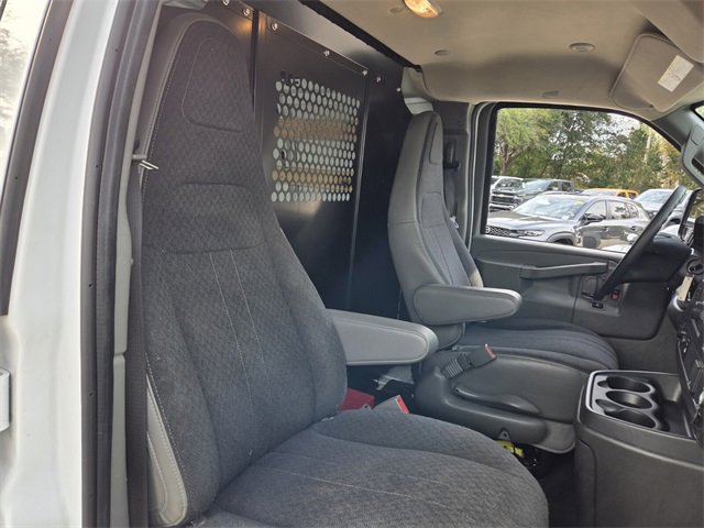 Used 2024 Chevrolet Express 2500 w/ Driver Convenience Package image 22