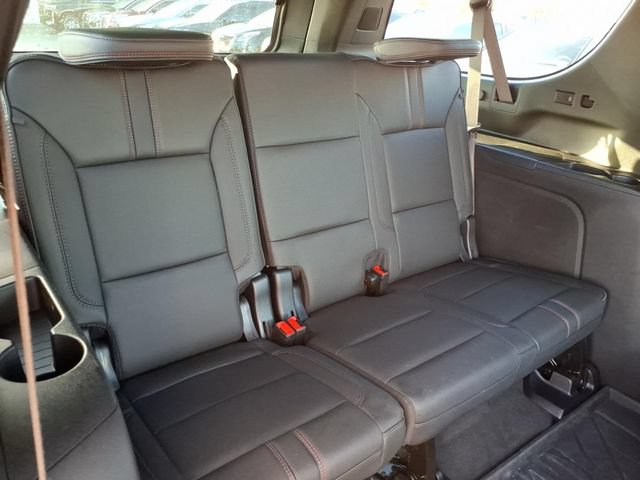 Used 2025 Chevrolet Suburban RST w/ Comfort Package AWD/4WD image 27