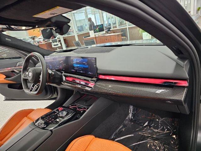 Used 2025 BMW M5 Touring w/ M Driver's Package AWD/4WD image 10