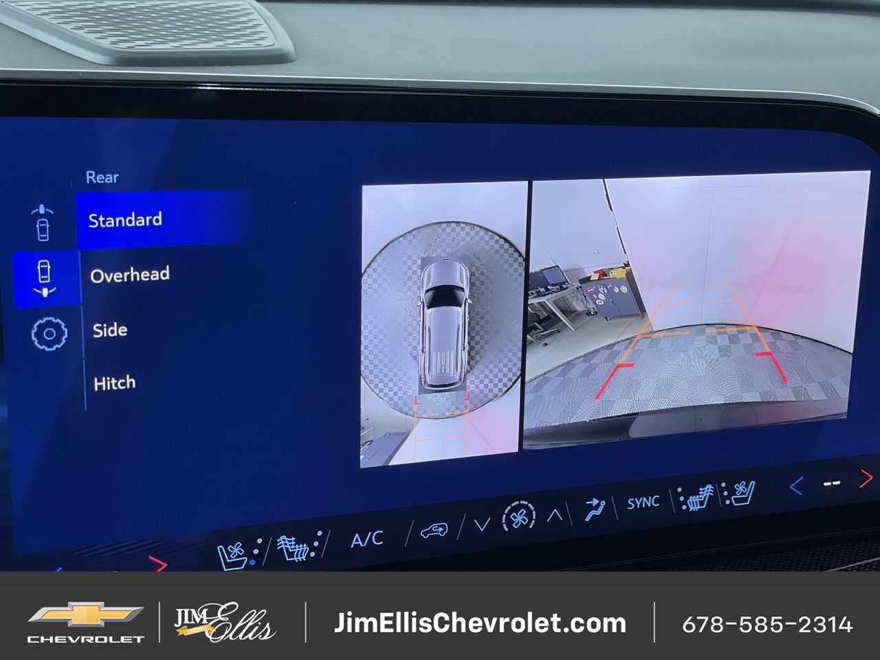 New 2026 Chevrolet Traverse RS w/ LPO, Floor Liner Package AWD/4WD image 18