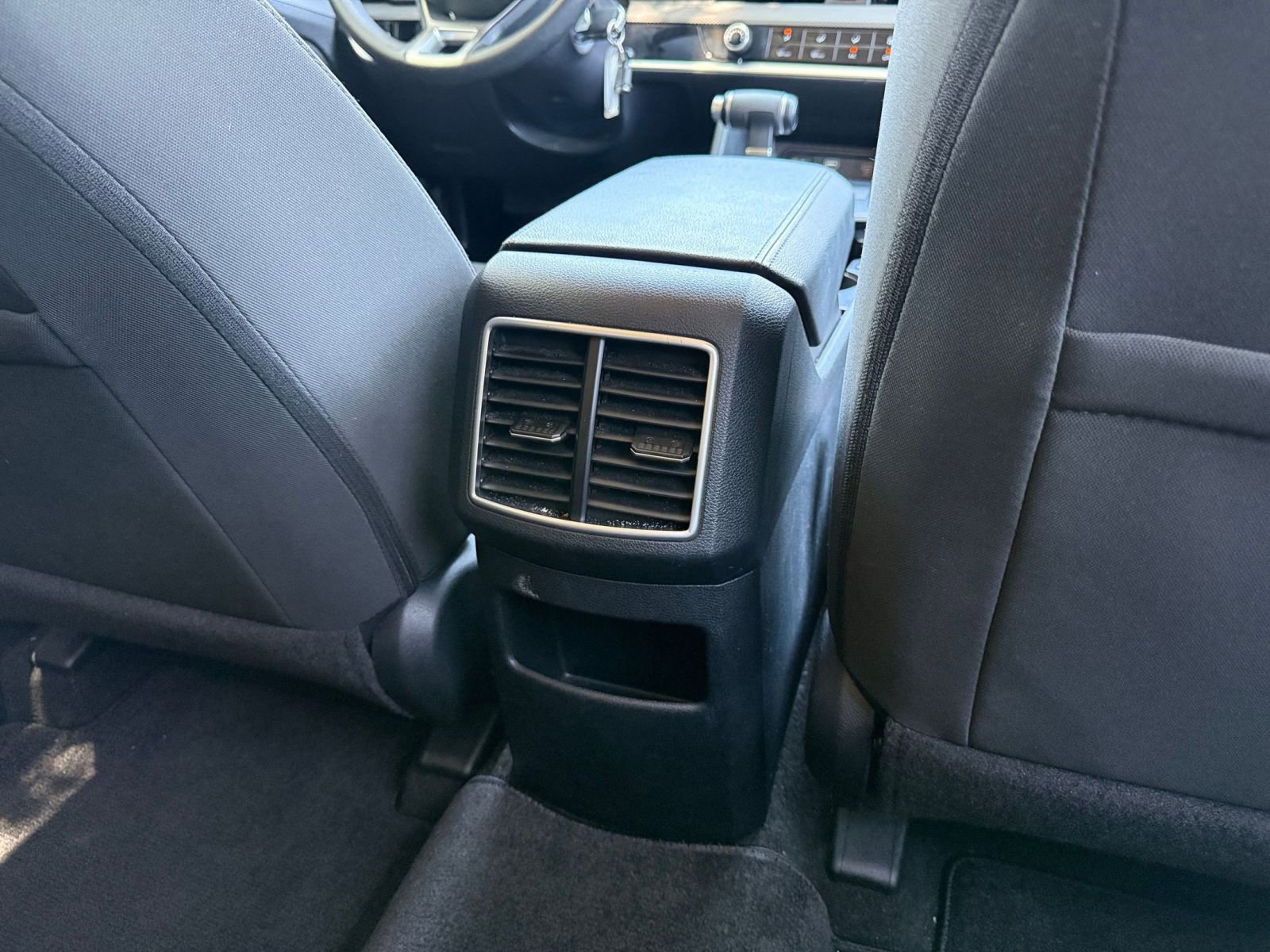 Used 2025 Kia Sportage LX FWD image 23