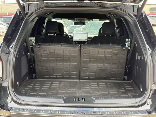 Used 2025 Ford Explorer ST RWD image 34