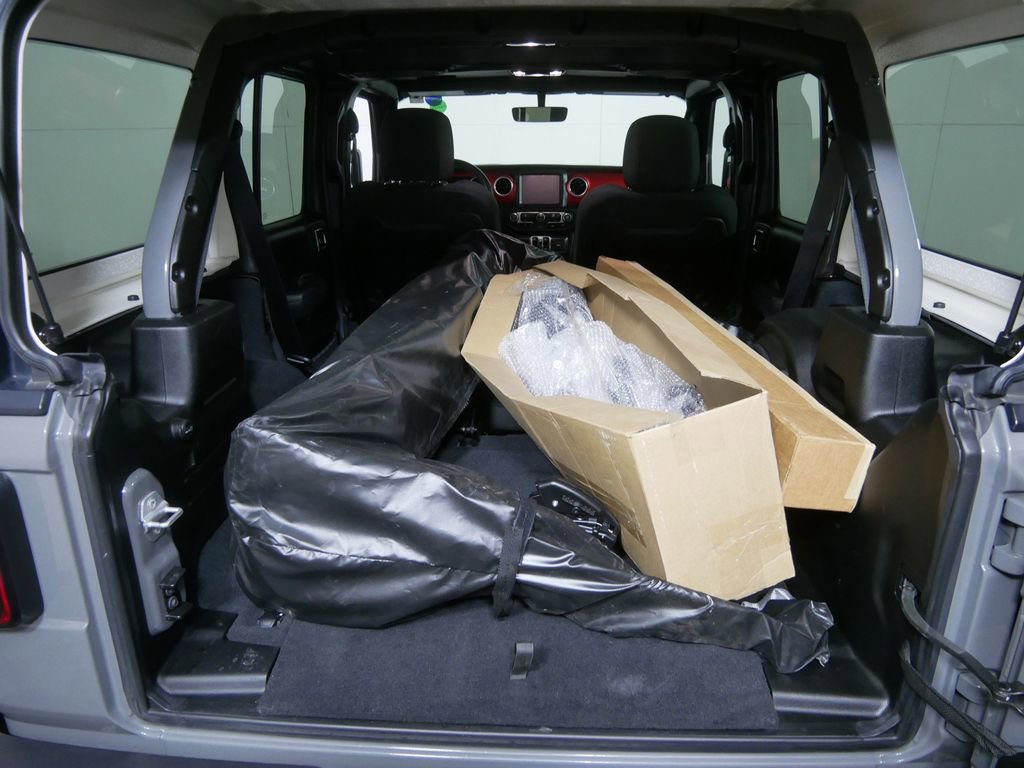 Used 2022 Jeep Wrangler Unlimited Rubicon w/ Dual Top Group image 7