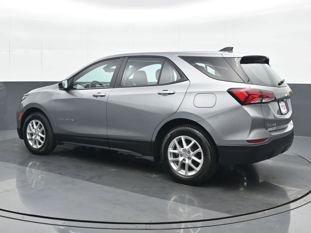 Used 2024 Chevrolet Equinox LS image 4