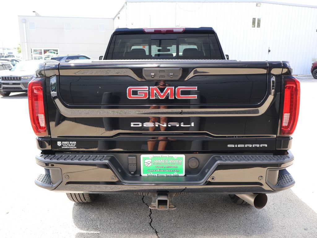 Used 2022 GMC Sierra 3500 Denali AWD/4WD image 4