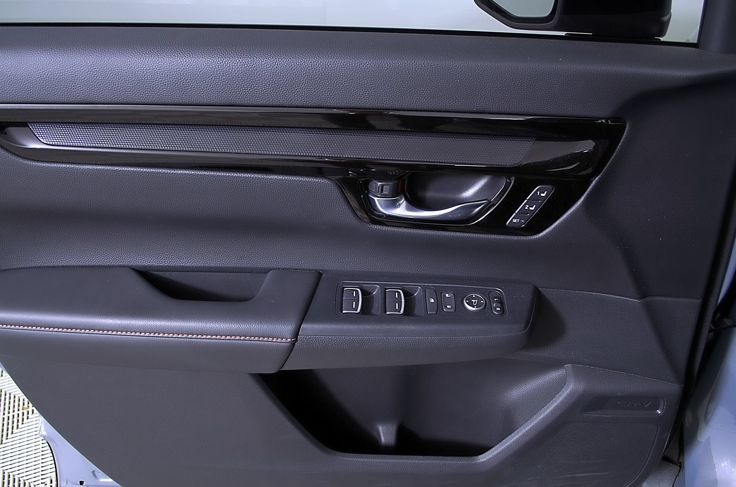 Used 2024 Honda CR-V Sport Touring image 21