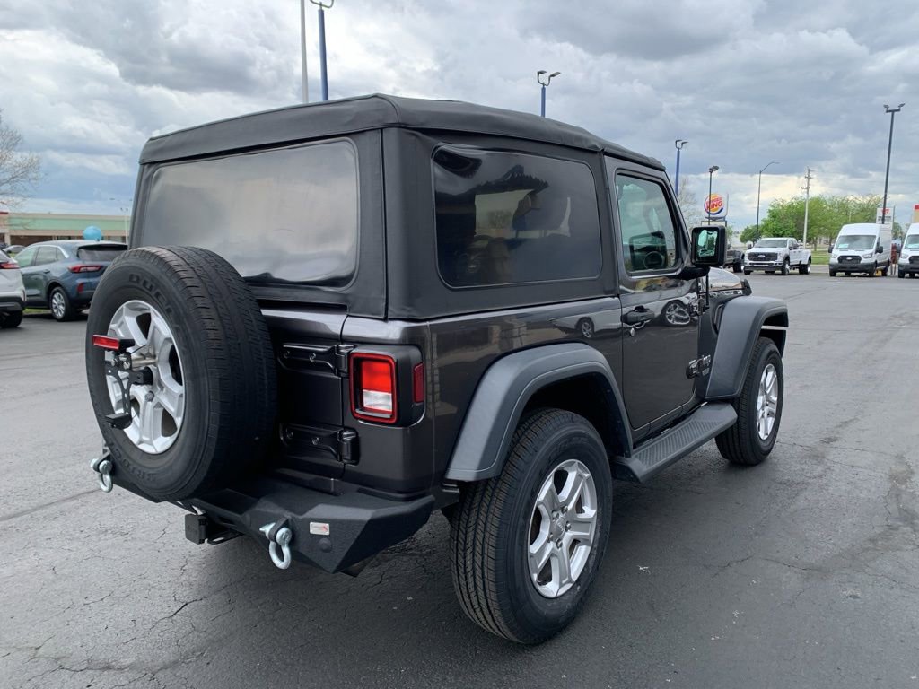 Used 2020 Jeep Wrangler Sport AWD/4WD image 3