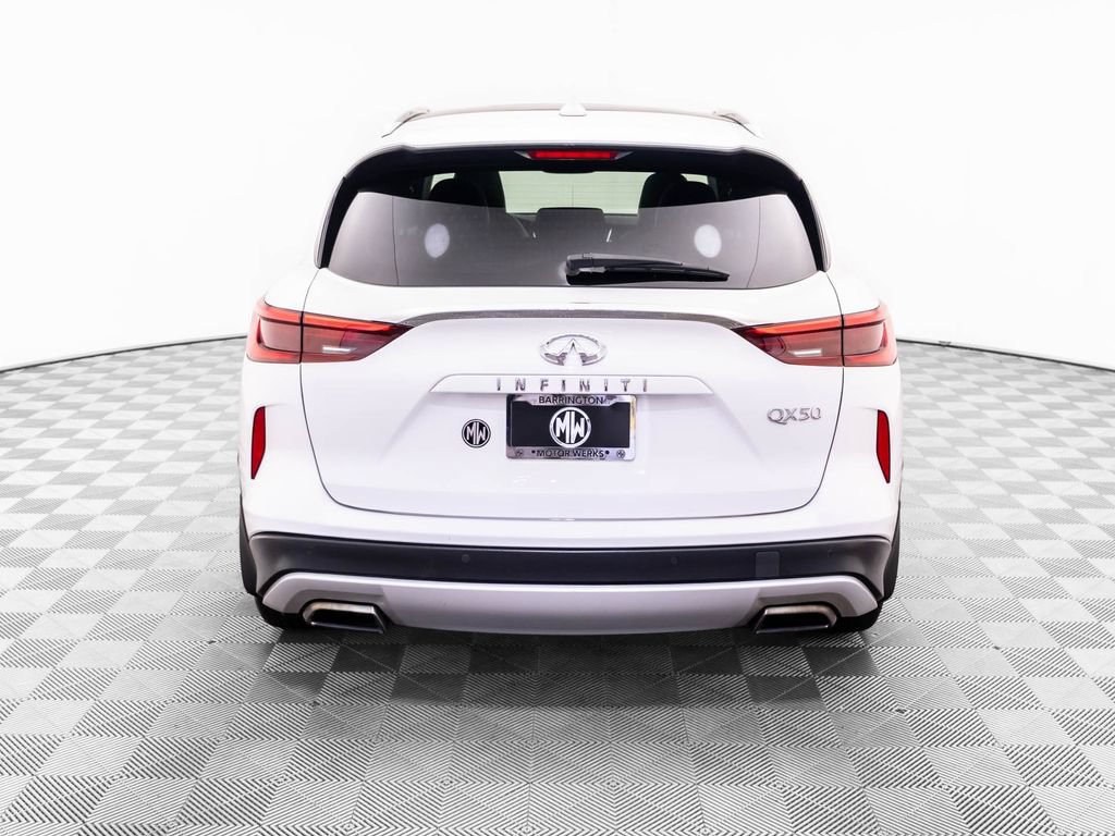 Used 2019 INFINITI QX50 Essential w/ Premium Heat Package AWD/4WD image 4