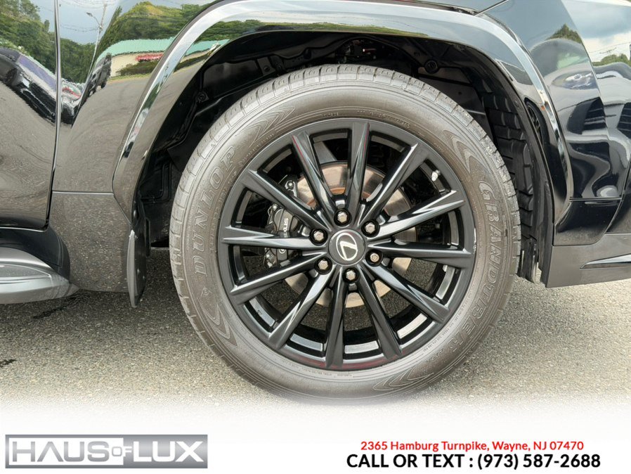 Used 2023 Lexus LX 600 F Sport w/ Accessory Package (Z1) AWD/4WD image 18