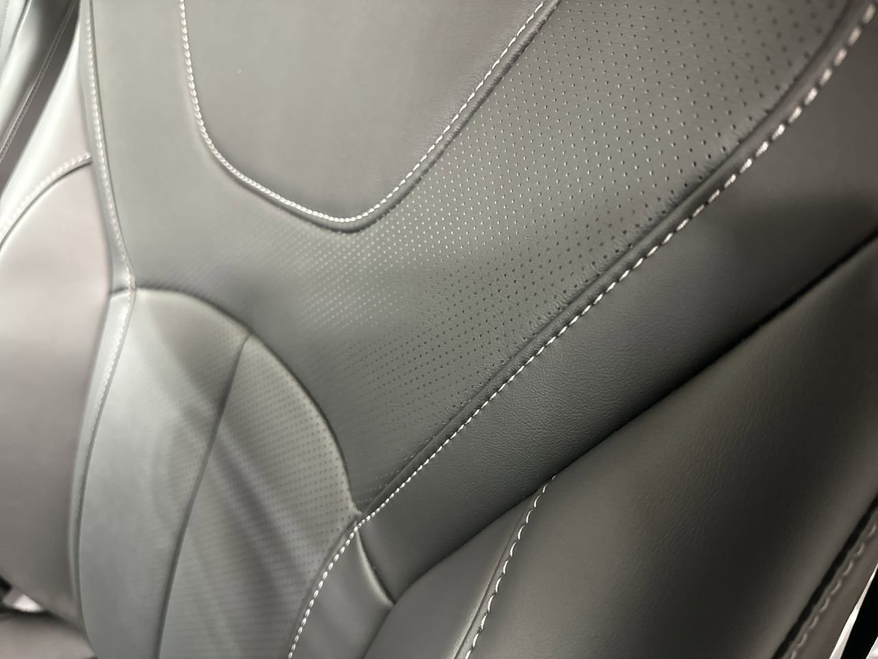 Certified 2025 INFINITI QX60 Pure image 16