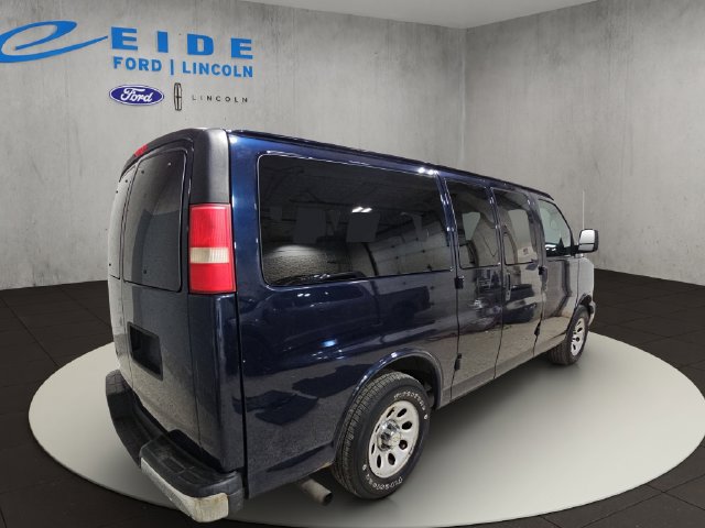 Used 2011 Chevrolet Express 1500 LT w/ LT Preferred Equipment Group AWD/4WD image 9