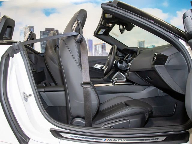 Certified 2026 BMW Z4 M40i image 23