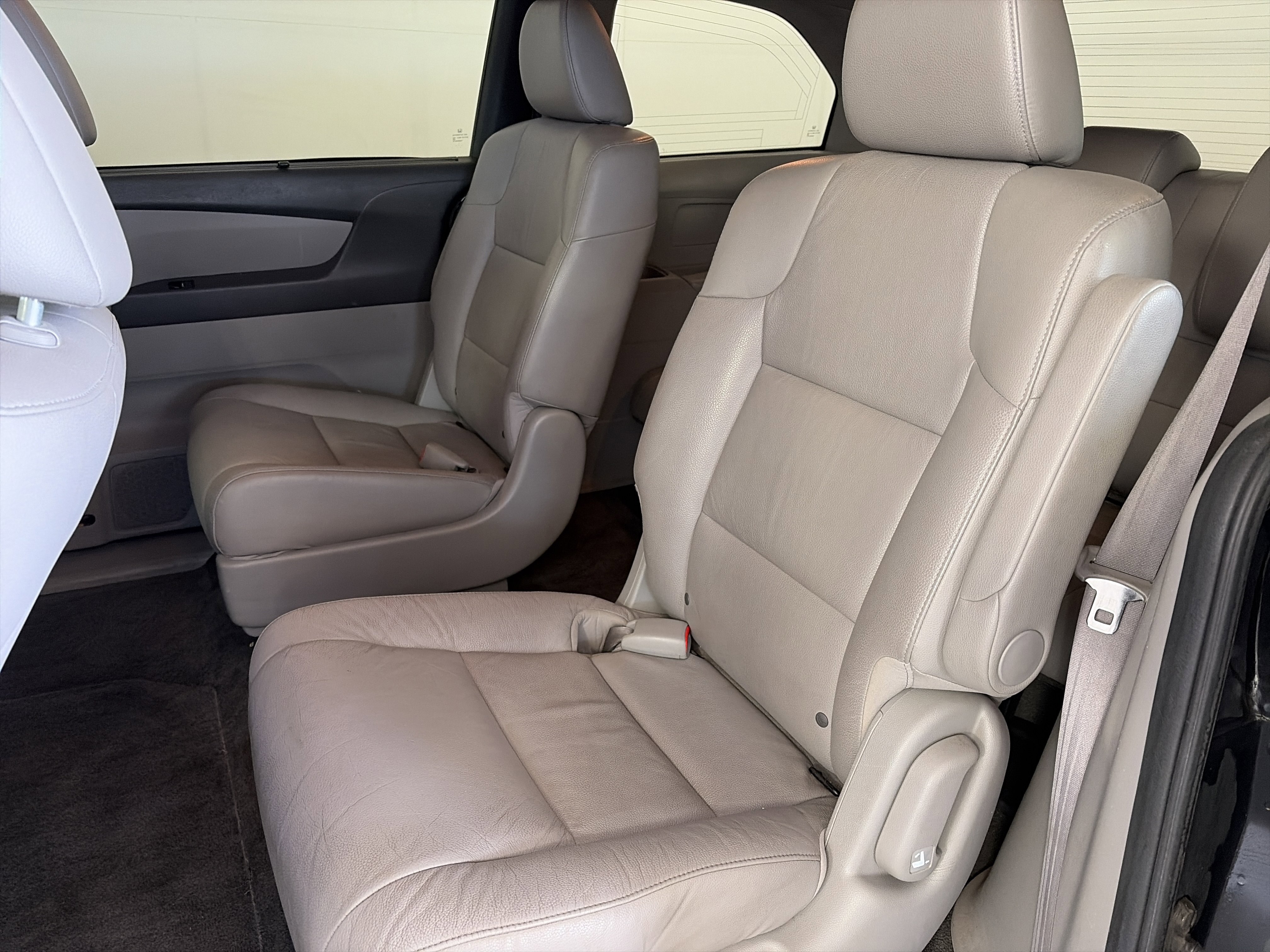 Used 2012 Honda Odyssey EX-L image 24