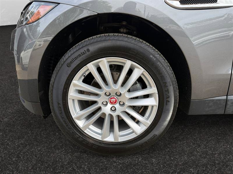 Used 2018 Jaguar F-PACE Prestige image 17