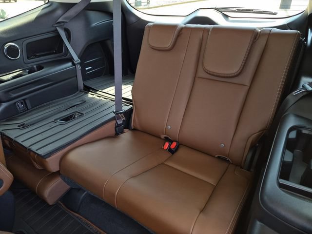 Used 2023 Subaru Ascent Touring AWD/4WD image 28