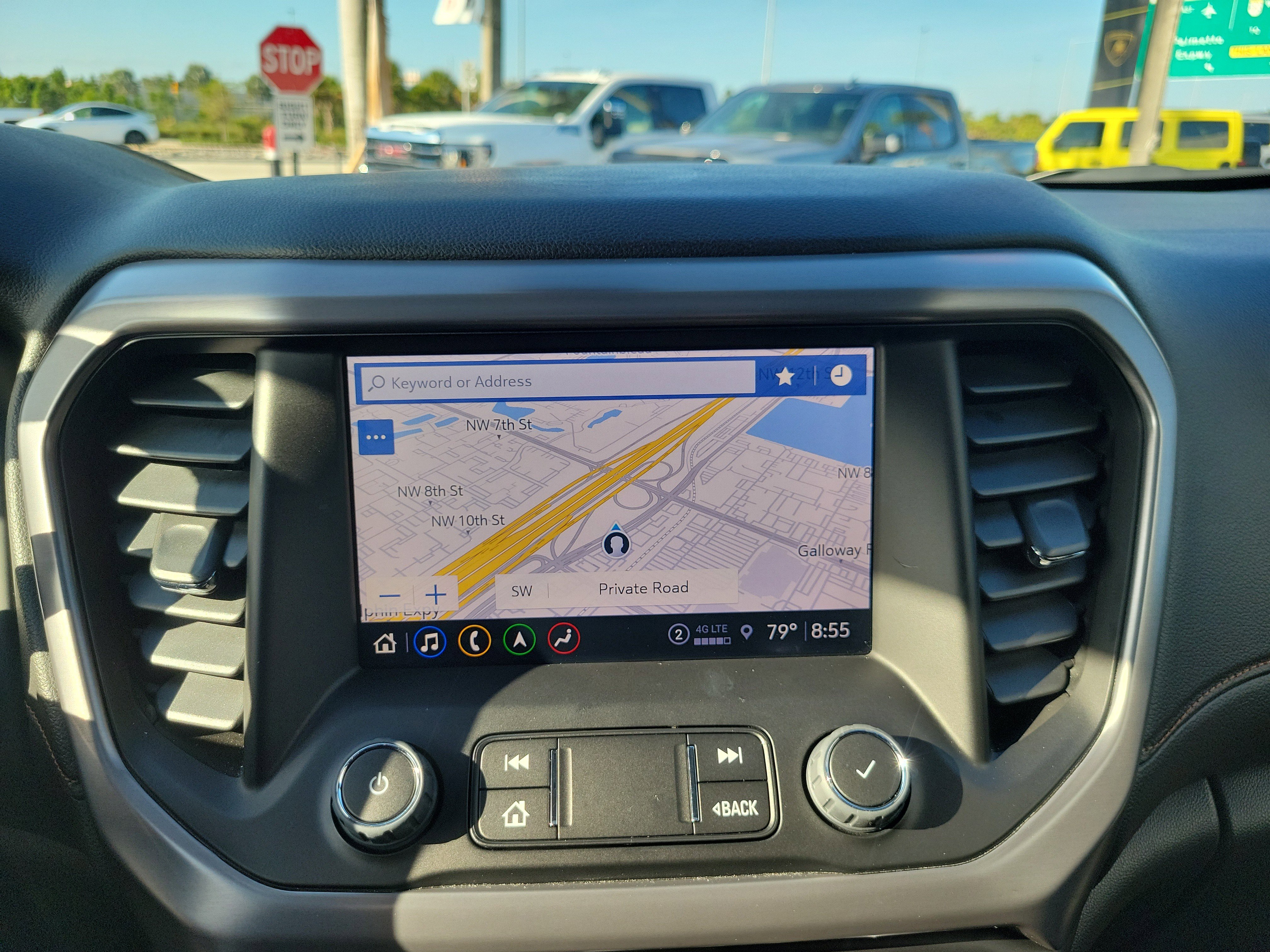 Used 2023 GMC Acadia AT4 w/ Technology Package image 10