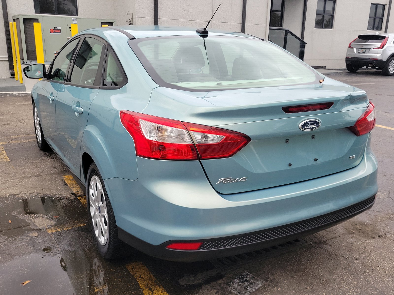 Used 2012 Ford Focus SE FWD image 6