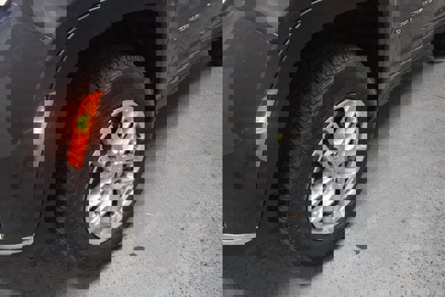 New 2025 Jeep Grand Cherokee L Laredo w/ Luxury Tech Group I image 8