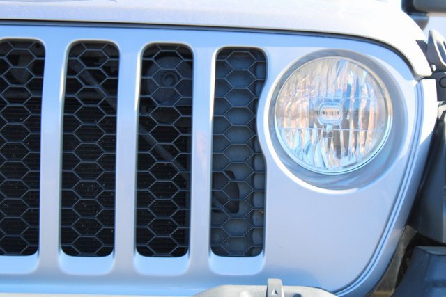 Used 2020 Jeep Gladiator Sport w/ Quick Order Package 24S image 10