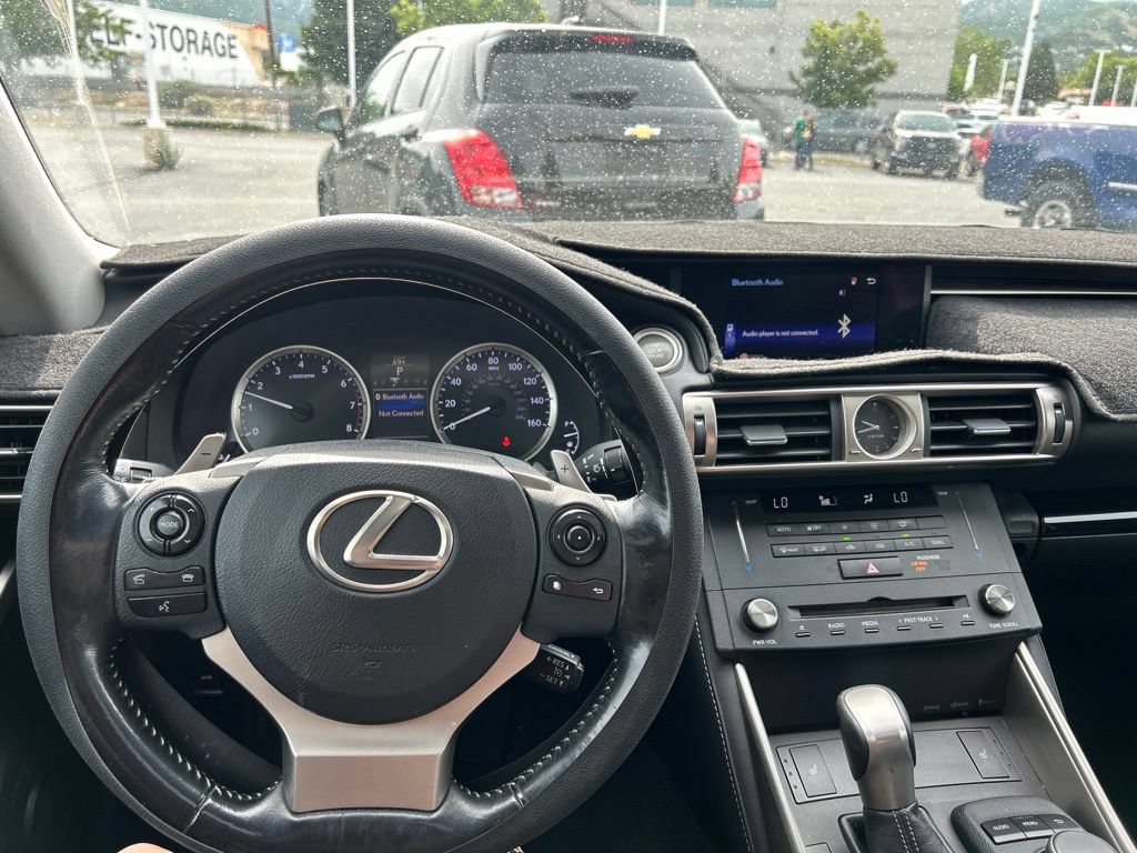 Used 2016 Lexus IS 300 AWD image 27