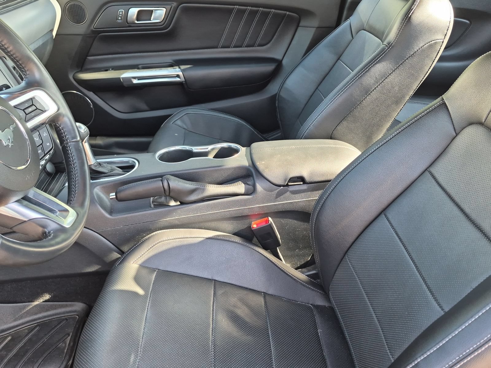 Used 2020 Ford Mustang Premium w/ Ford Safe & Smart Package RWD image 15