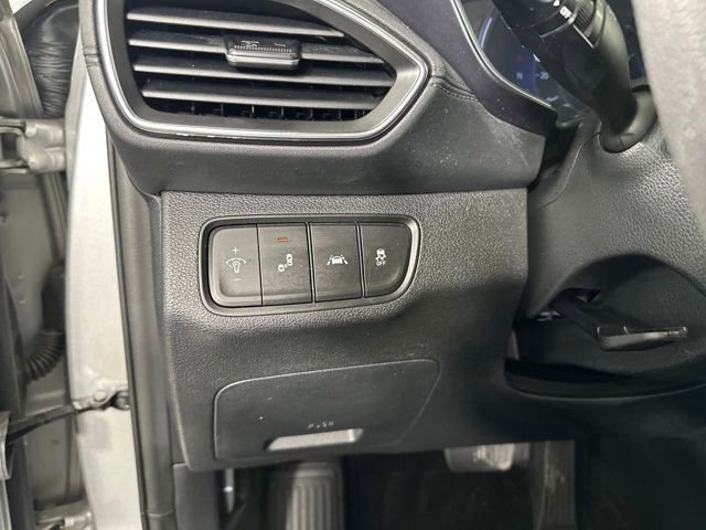 Used 2020 Hyundai Santa Fe SEL image 19