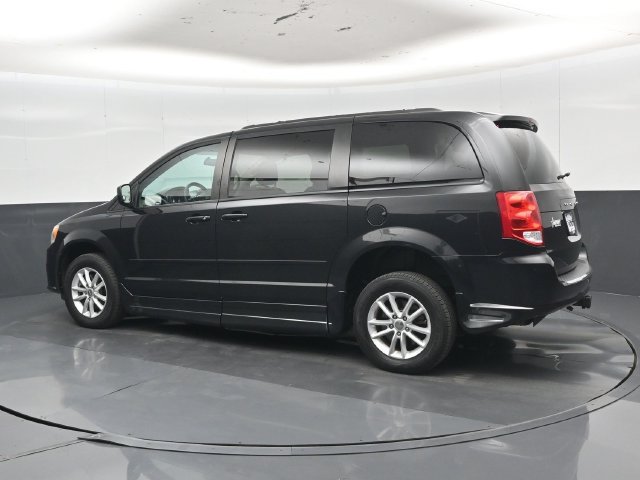 Used 2014 Dodge Grand Caravan SXT FWD image 36