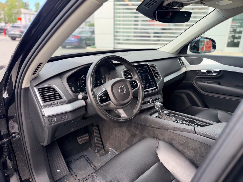 Used 2018 Volvo XC90 T5 Momentum w/ Convenience Package AWD/4WD image 12