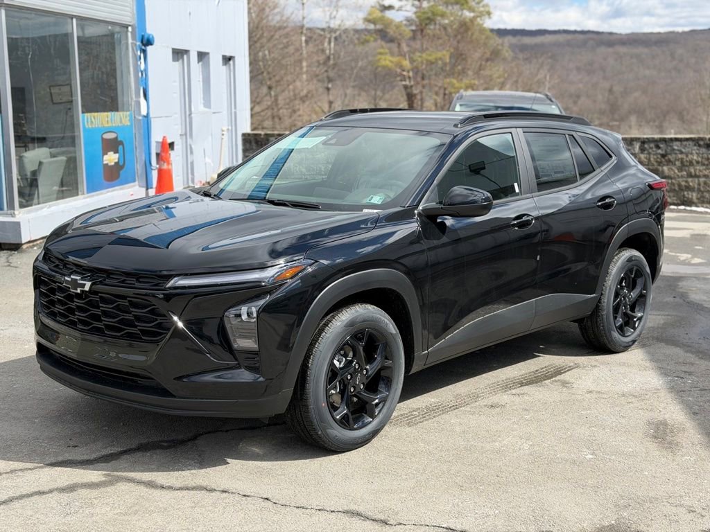 New 2026 Chevrolet Trax LT w/ Midnight Edition