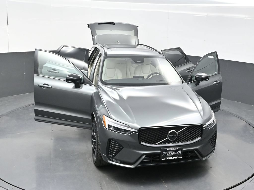 New 2026 Volvo XC60 B5 Ultra w/ Climate Package AWD/4WD image 40