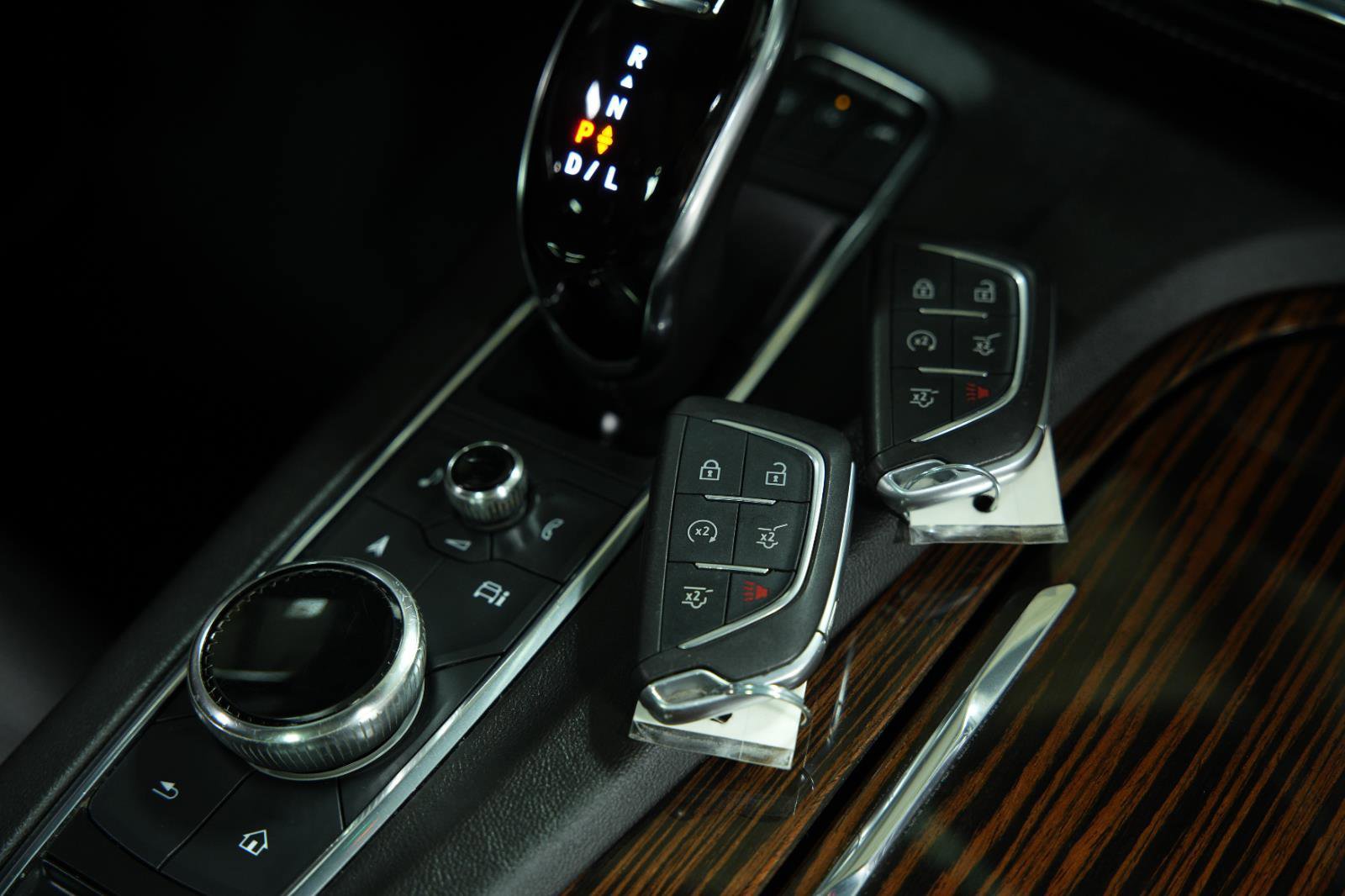 Used 2022 Cadillac Escalade Premium Luxury w/ Performance Package image 21