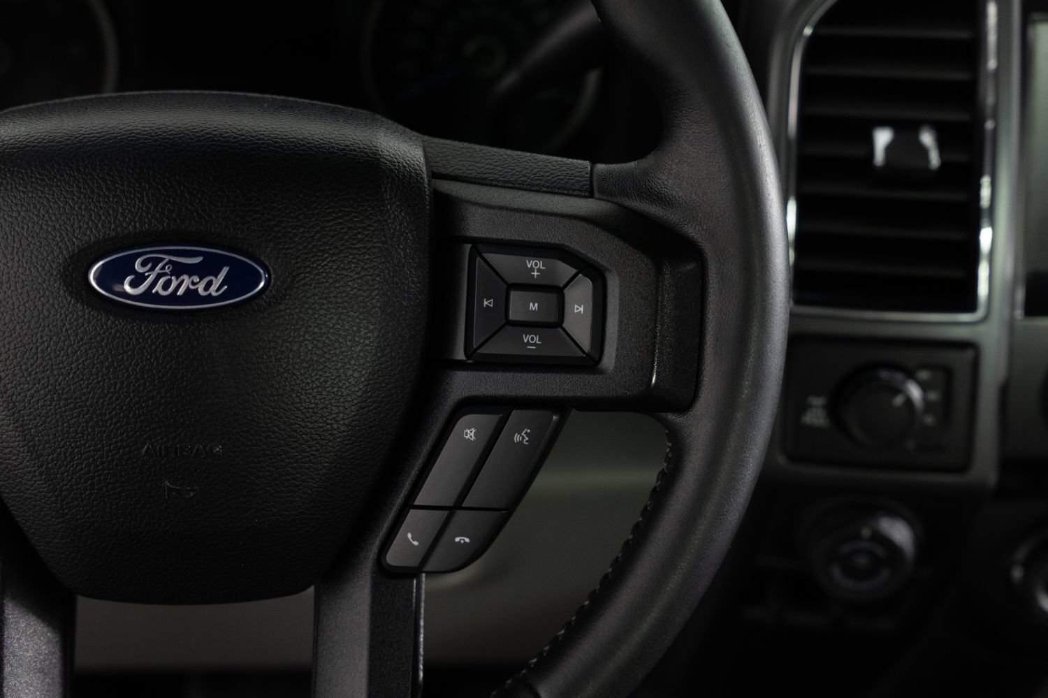 Used 2017 Ford F150 XLT w/ Equipment Group 301A Mid AWD/4WD image 29