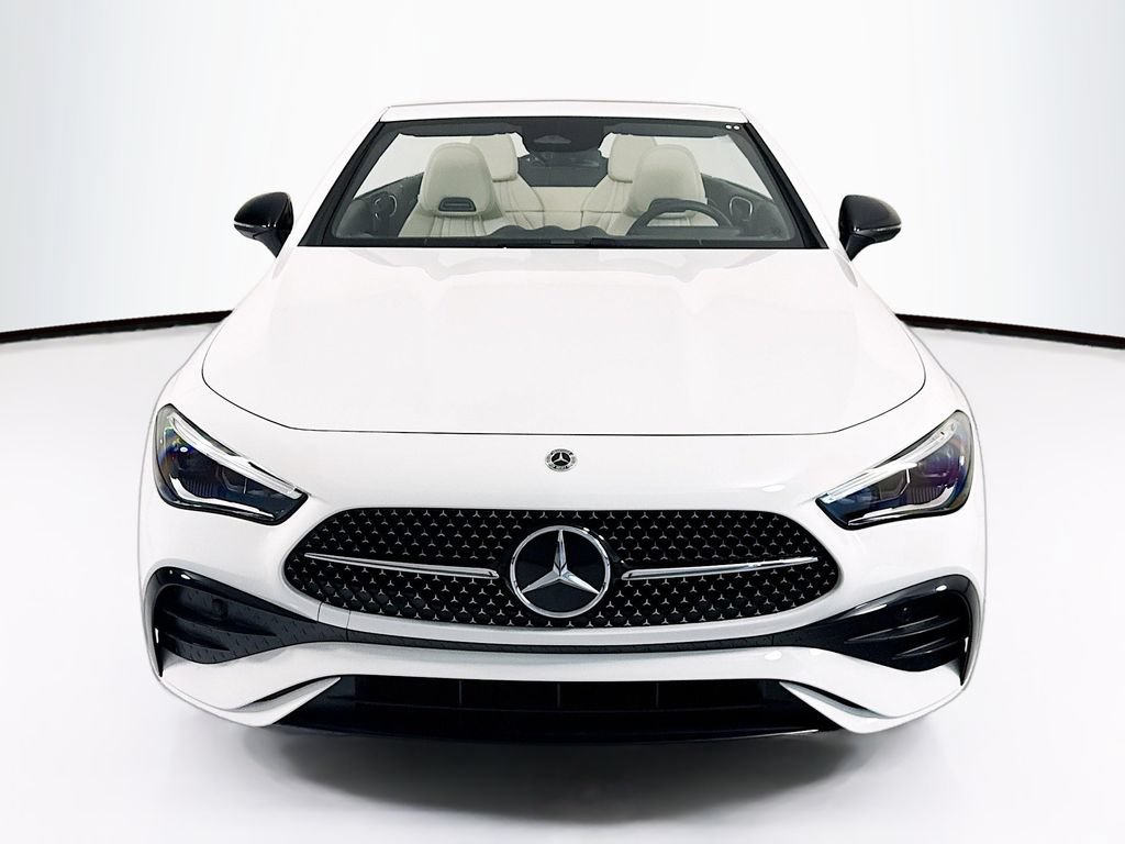Used 2024 Mercedes-Benz CLE 300 4MATIC Cabriolet image 2