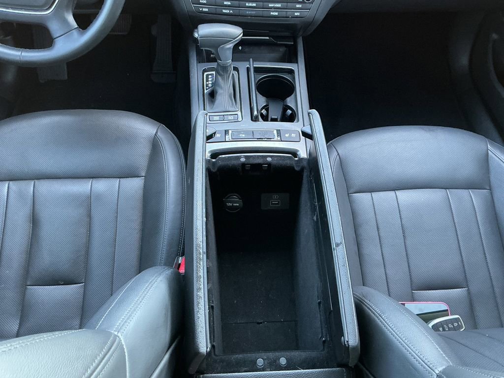 Used 2018 Genesis G80 3.8 w/ Option Group 02 RWD image 27