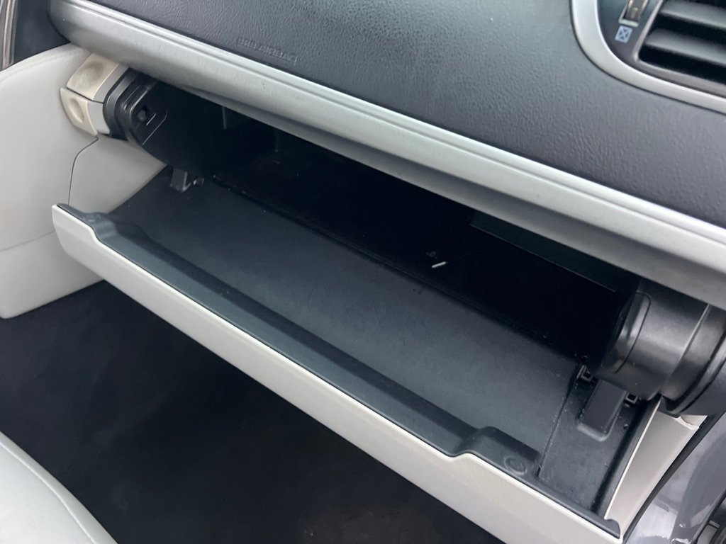 Used 2013 Toyota Camry LE image 19