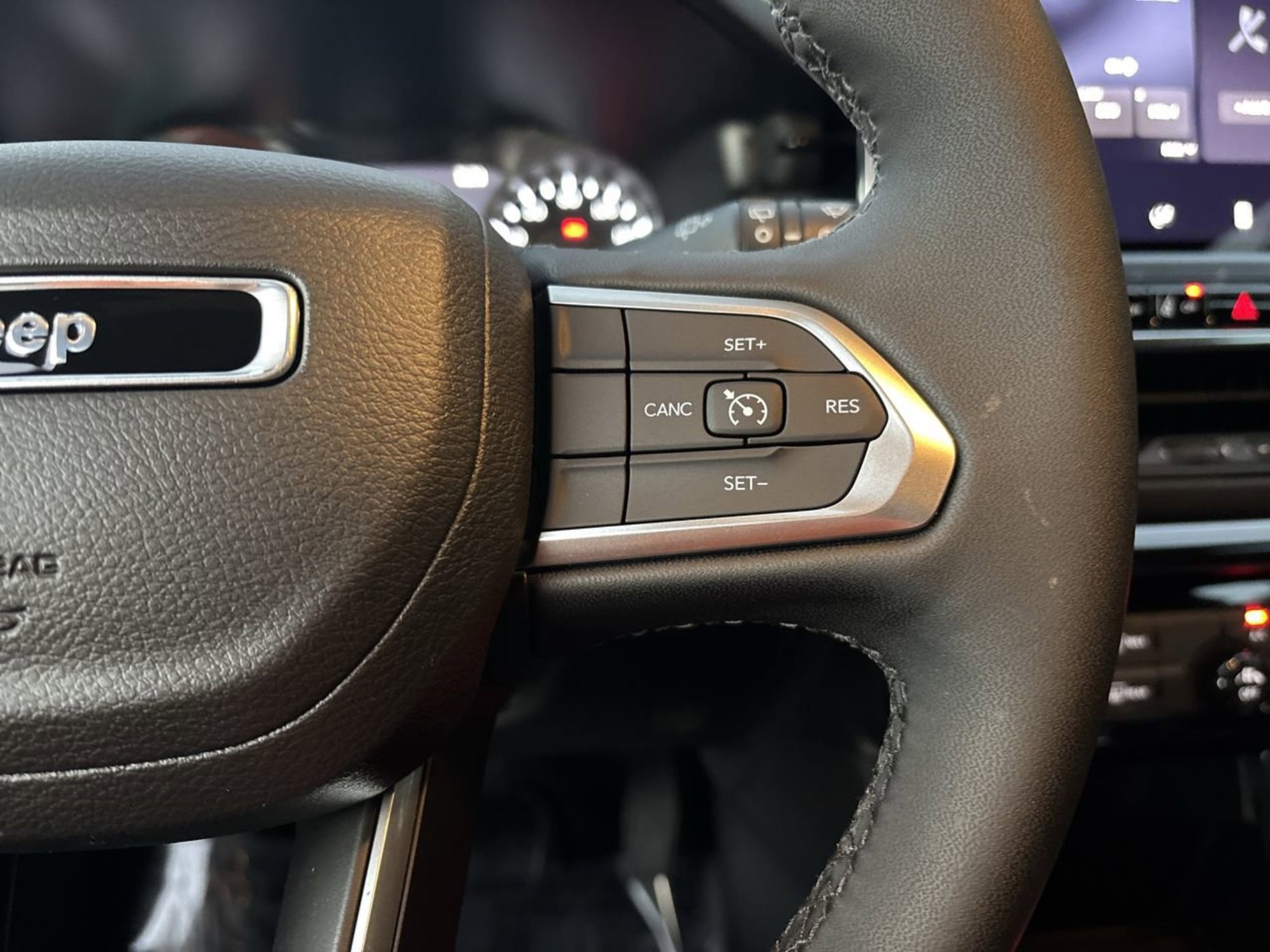 New 2026 Jeep Compass Latitude image 18