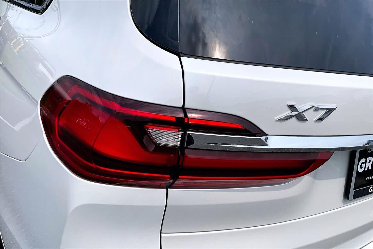Used 2022 BMW X7 xDrive40i w/ Executive Package AWD/4WD image 36