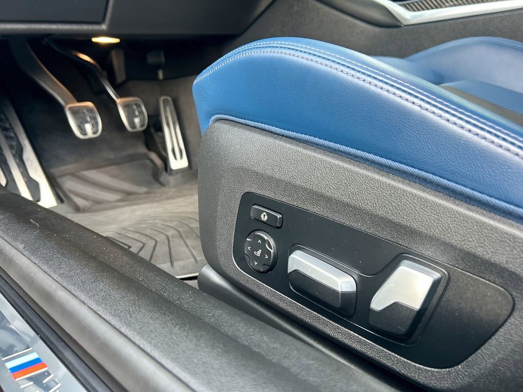 Used 2022 BMW M4 Coupe w/ Executive Package RWD image 36