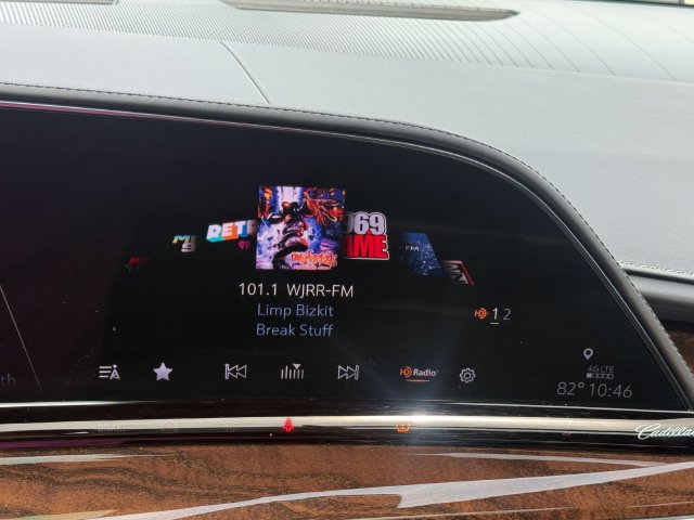 Used 2021 Cadillac Escalade Sport Platinum w/ LPO, ONYX Package AWD/4WD image 19