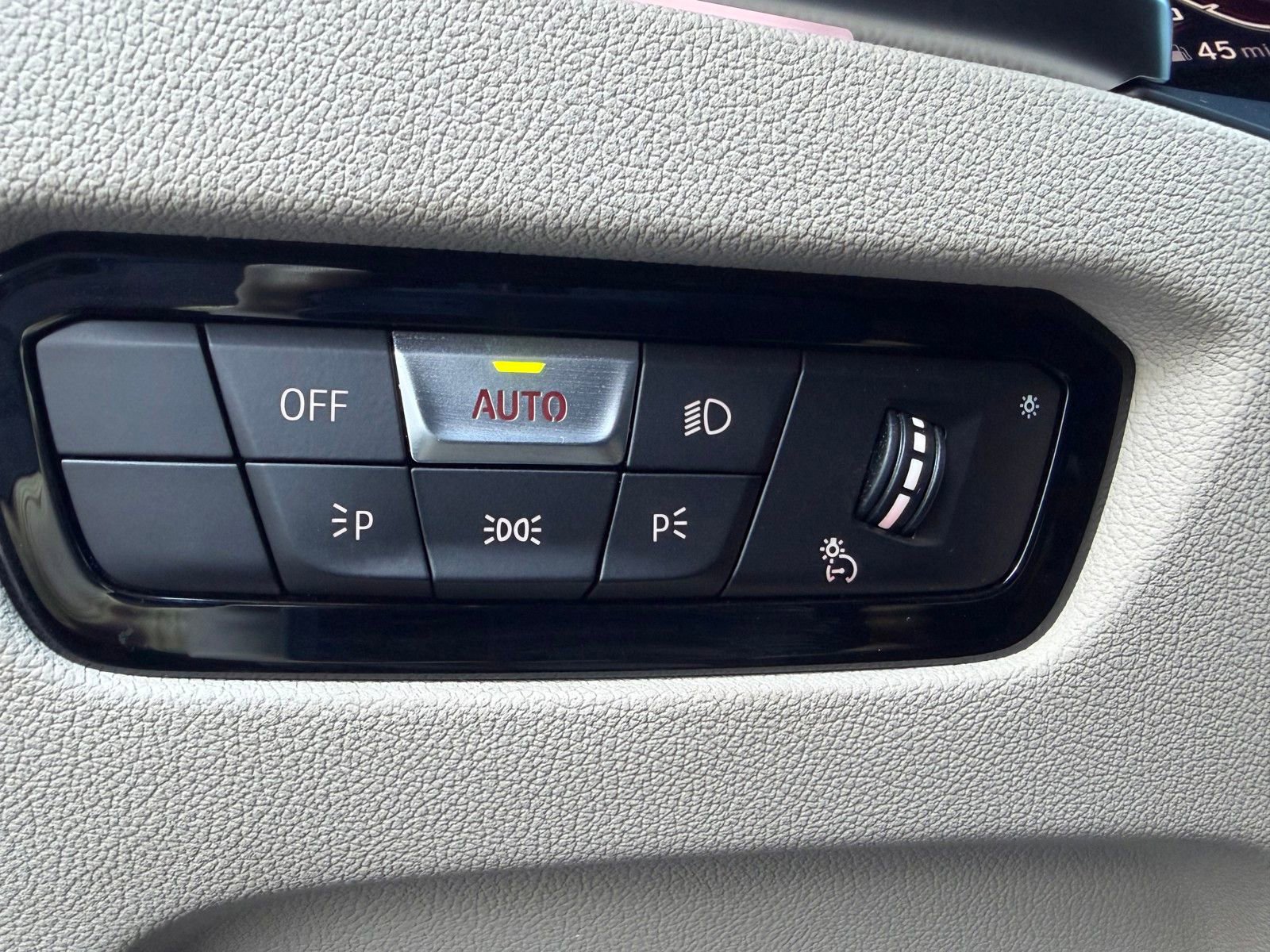 Used 2022 BMW 440i xDrive Coupe w/ Premium Package image 22