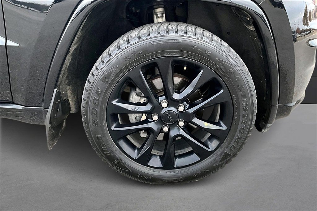 Used 2020 Jeep Grand Cherokee Altitude image 9