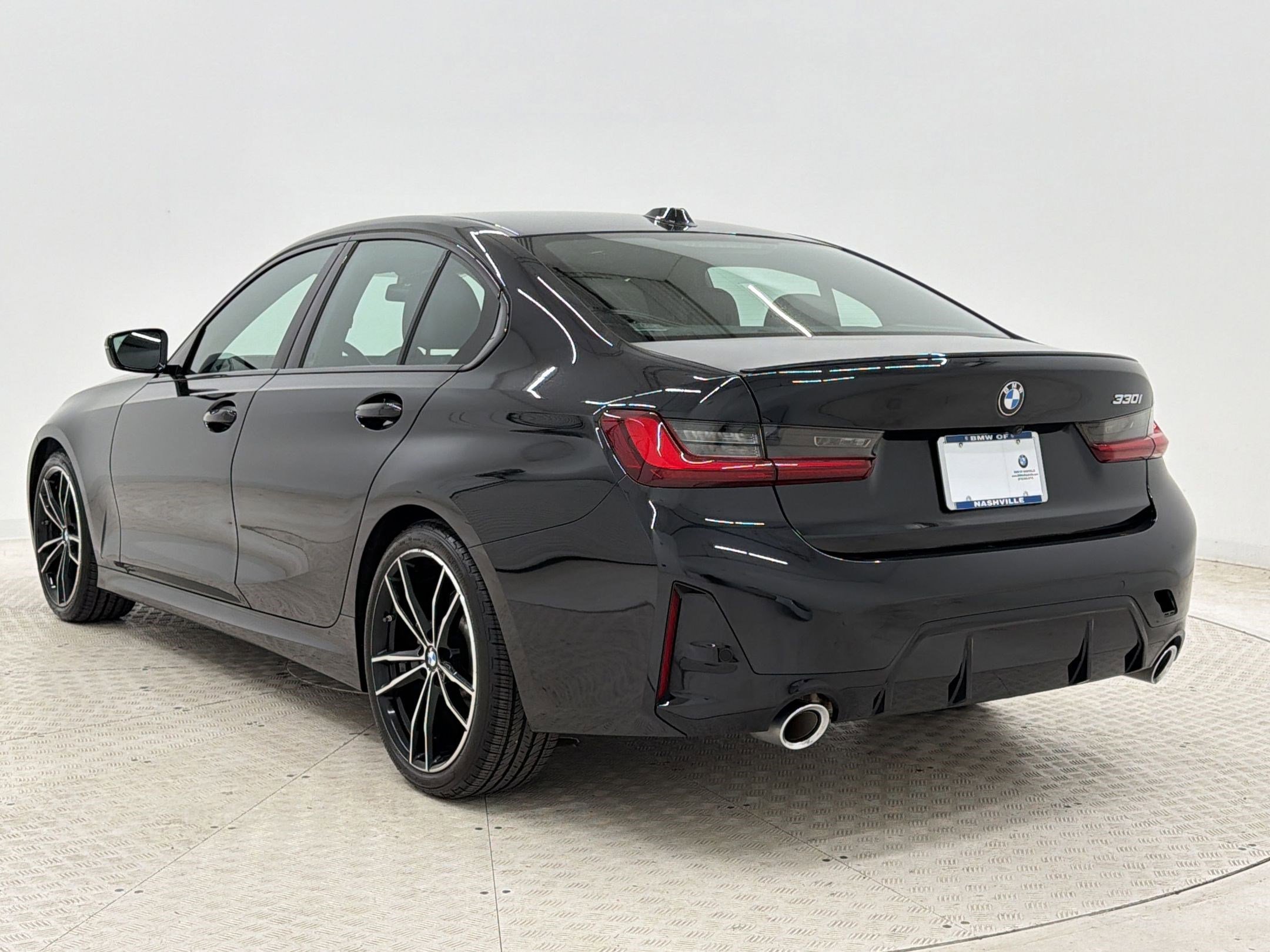 Certified 2024 BMW 330i Sedan w/ M Sport Package RWD image 3