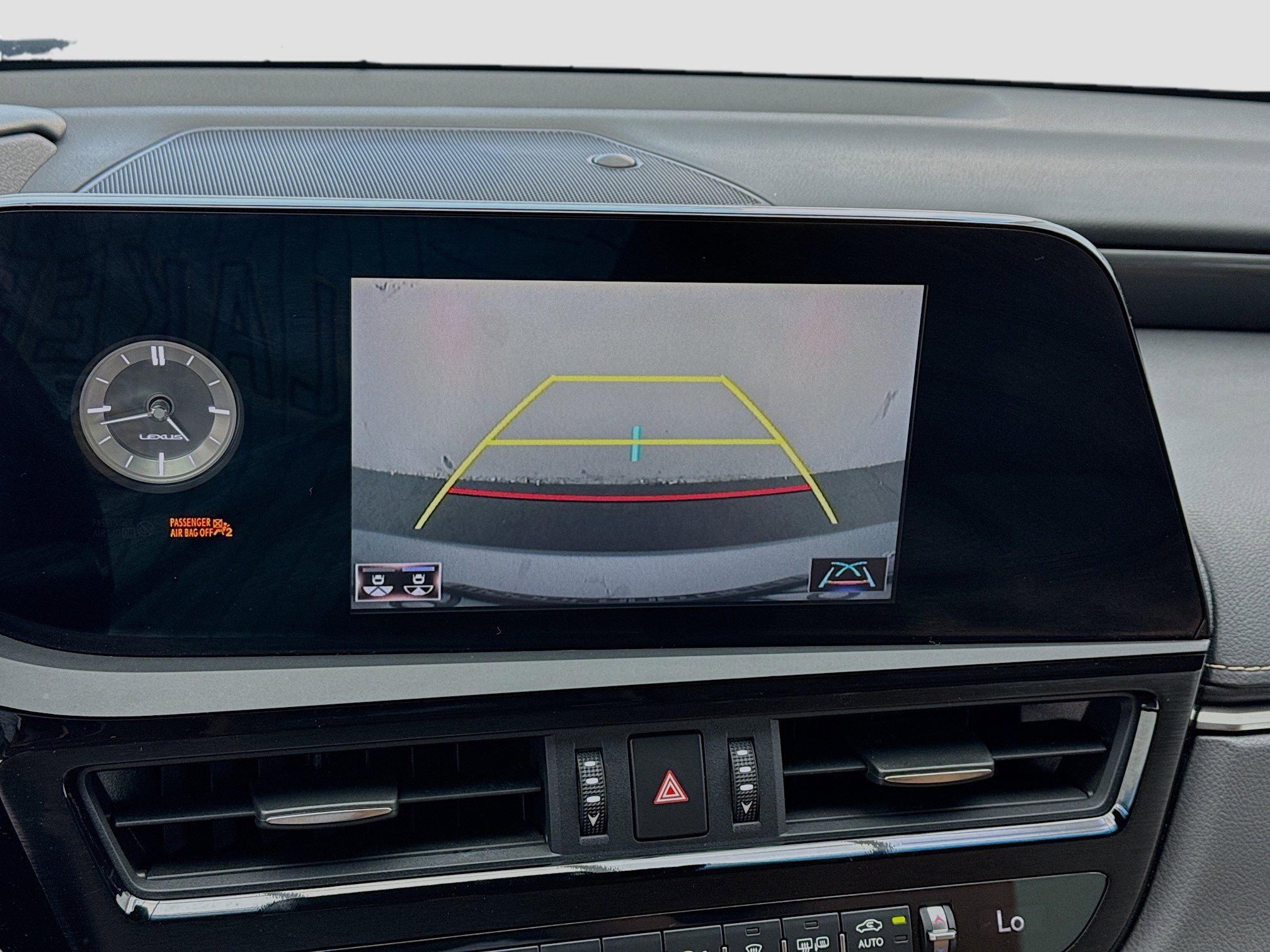 Used 2022 Lexus ES 300h image 10